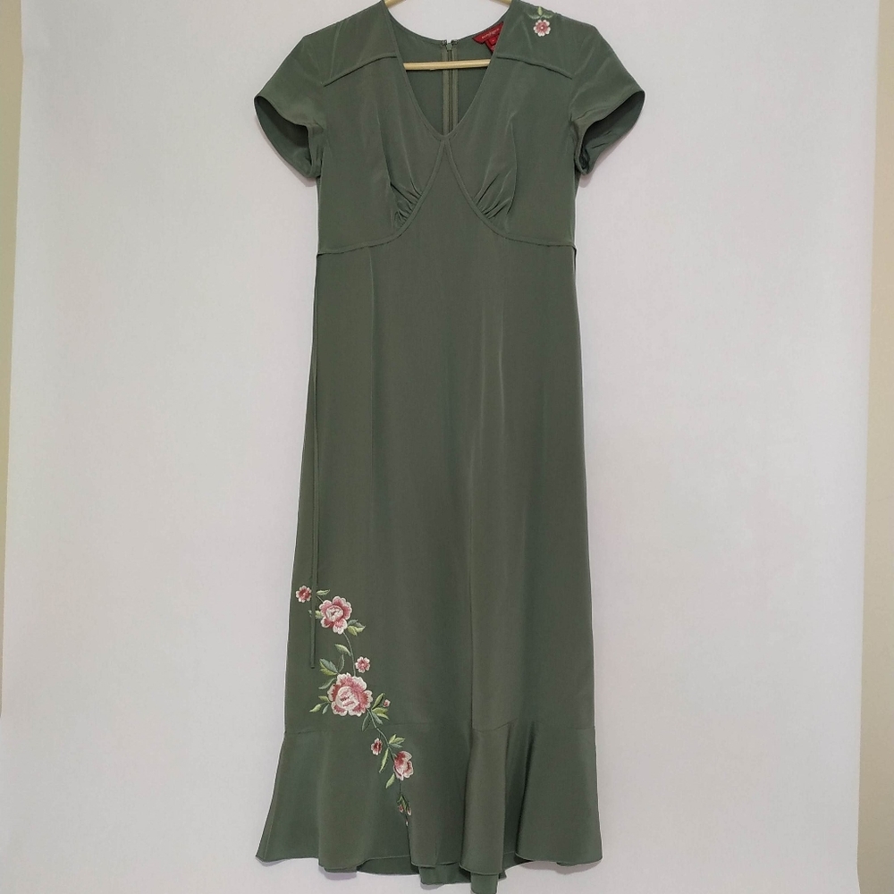 Sundance gray silk embroidered long dress size 4